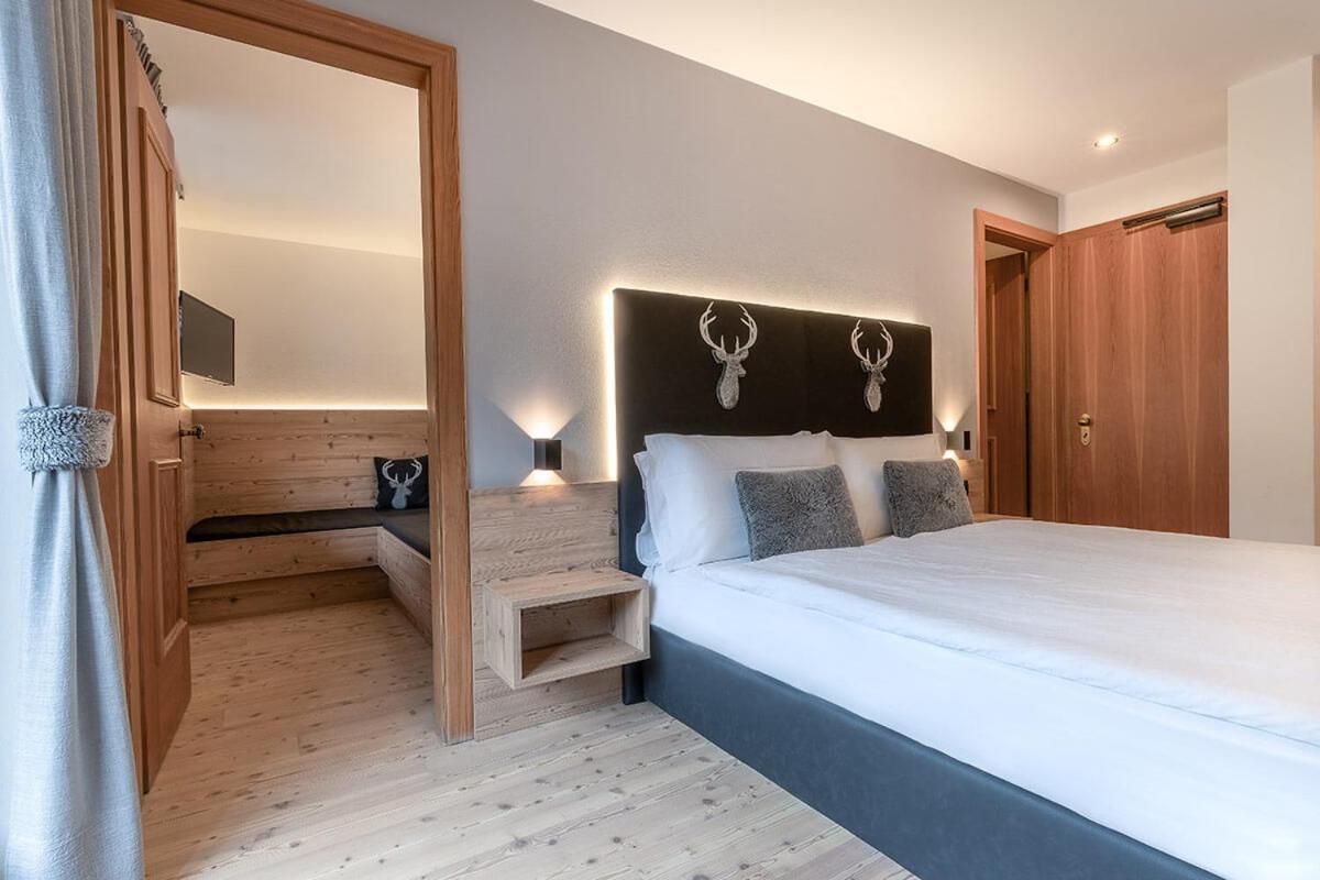 Hotel Madonnina Resort And Wellness Сорага Екстериор снимка