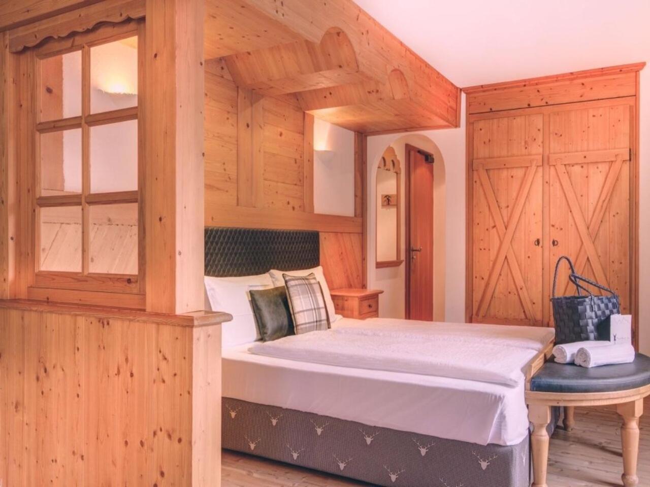 Hotel Madonnina Resort And Wellness Сорага Екстериор снимка