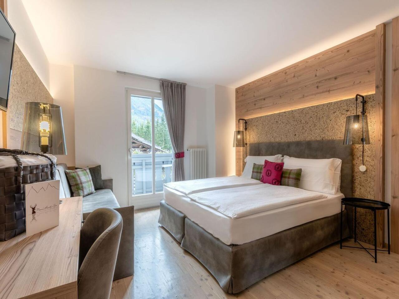 Hotel Madonnina Resort And Wellness Сорага Екстериор снимка