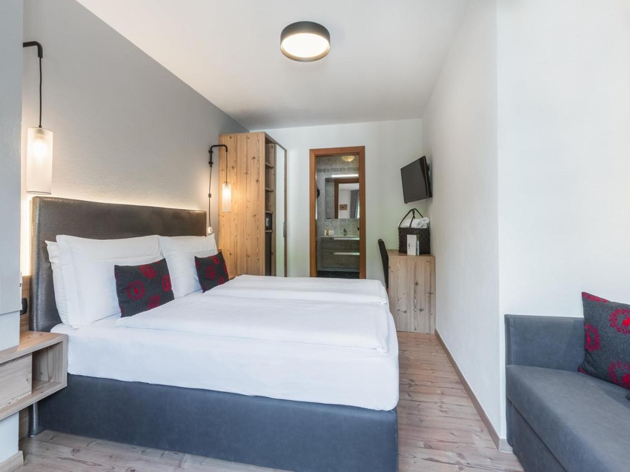 Hotel Madonnina Resort And Wellness Сорага Екстериор снимка