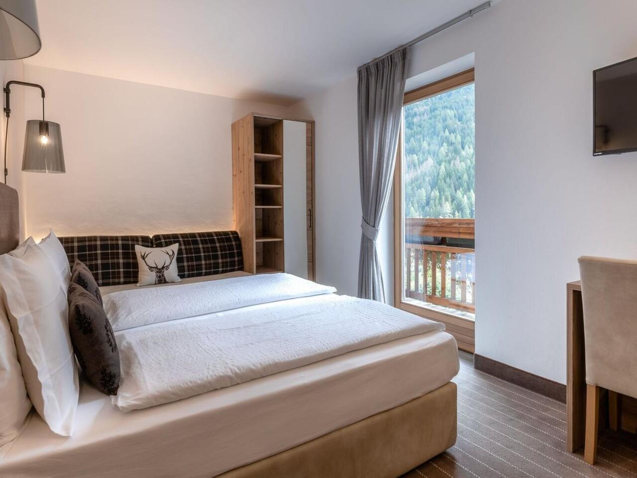 Hotel Madonnina Resort And Wellness Сорага Екстериор снимка