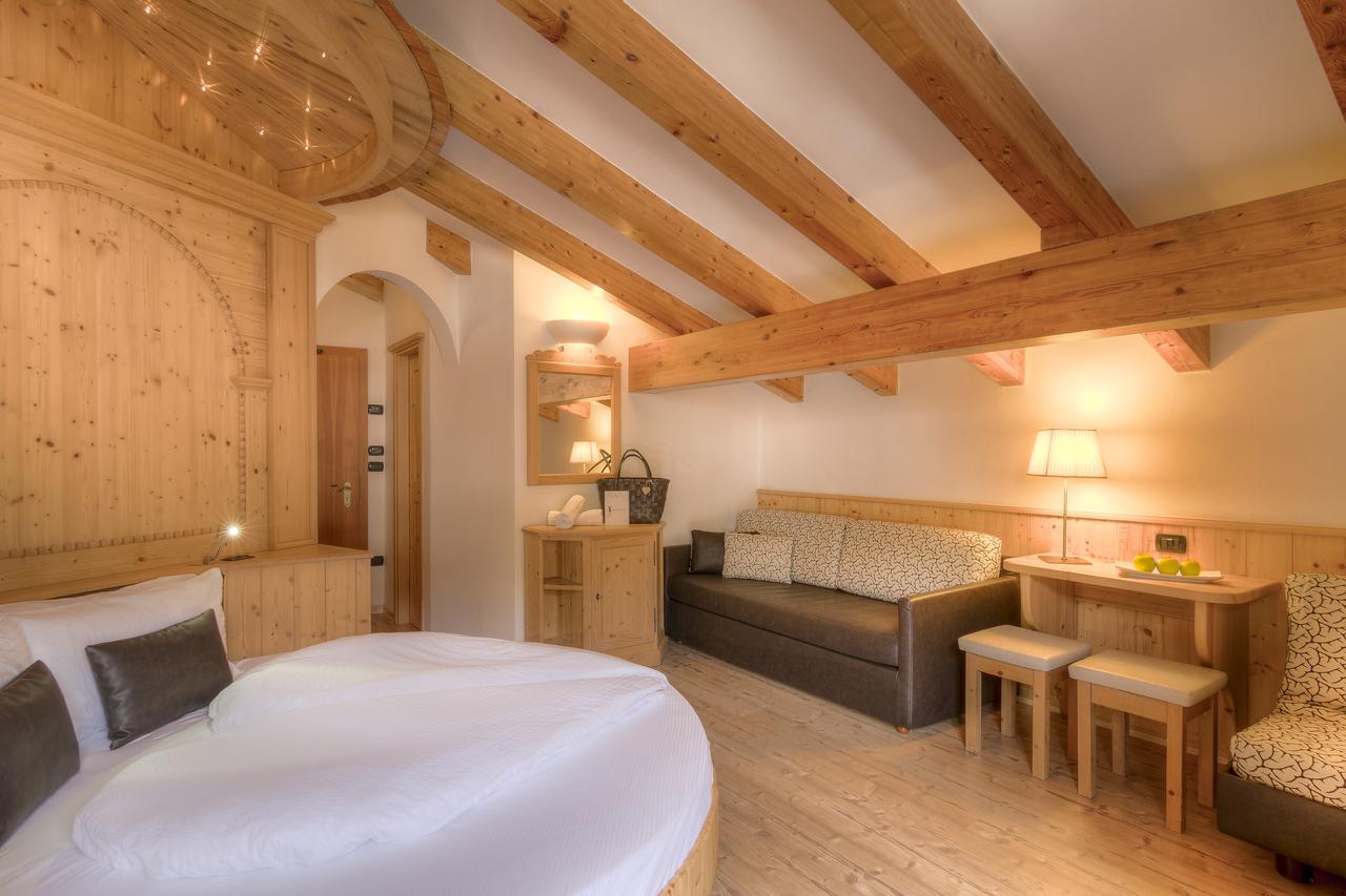 Hotel Madonnina Resort And Wellness Сорага Екстериор снимка